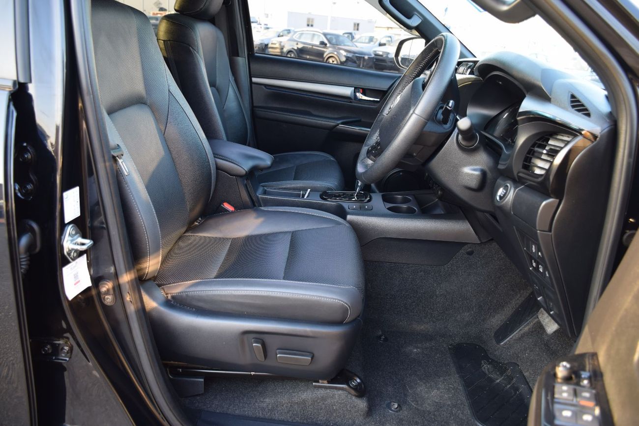 Toyota Hilux ROGUE 4X4 DIESEL FULL OPTION (RHD)