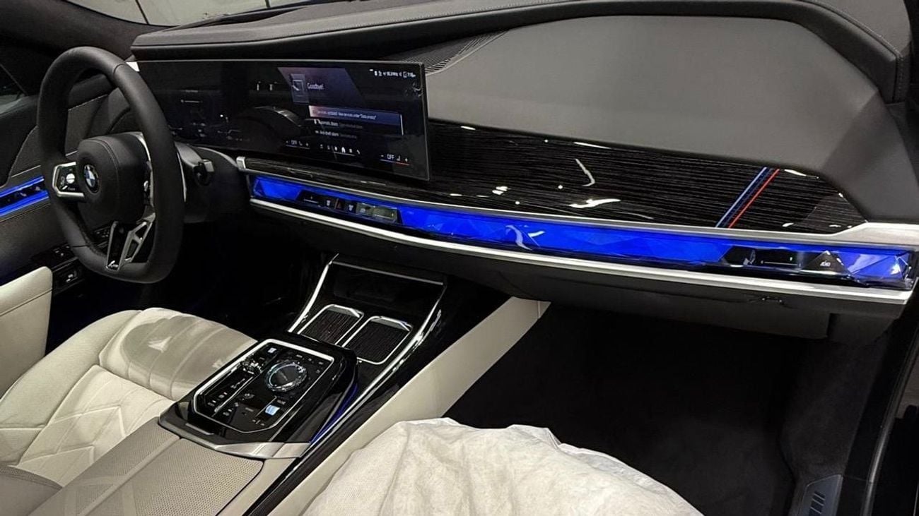 BMW 735 i | M Sport | Brand New | Dealer Warranty & Service Contract