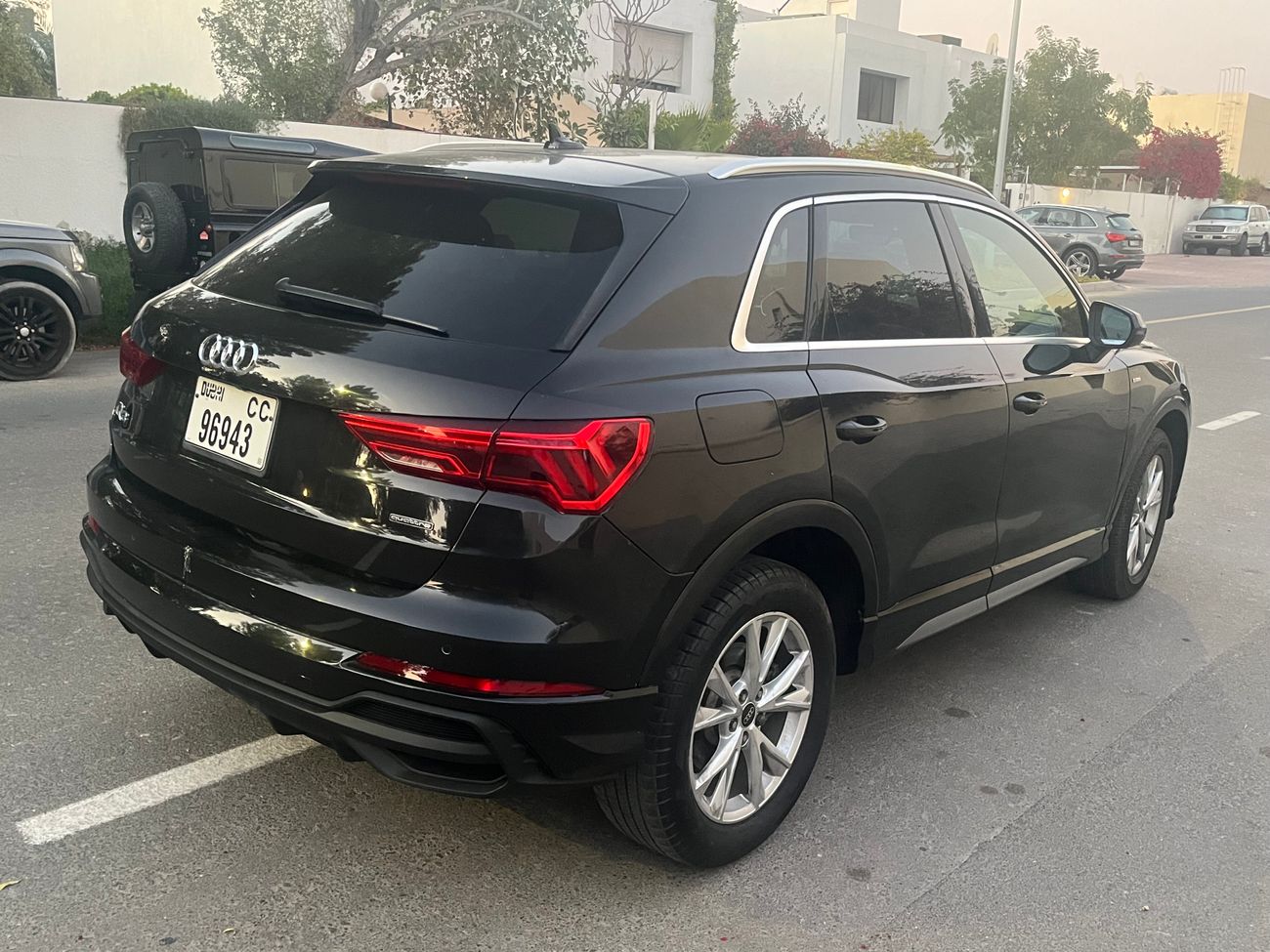 أودي Q3 2.0L,4 Cyl, 228HP , 4WD premium S Line Quattro 45 2 years warranty