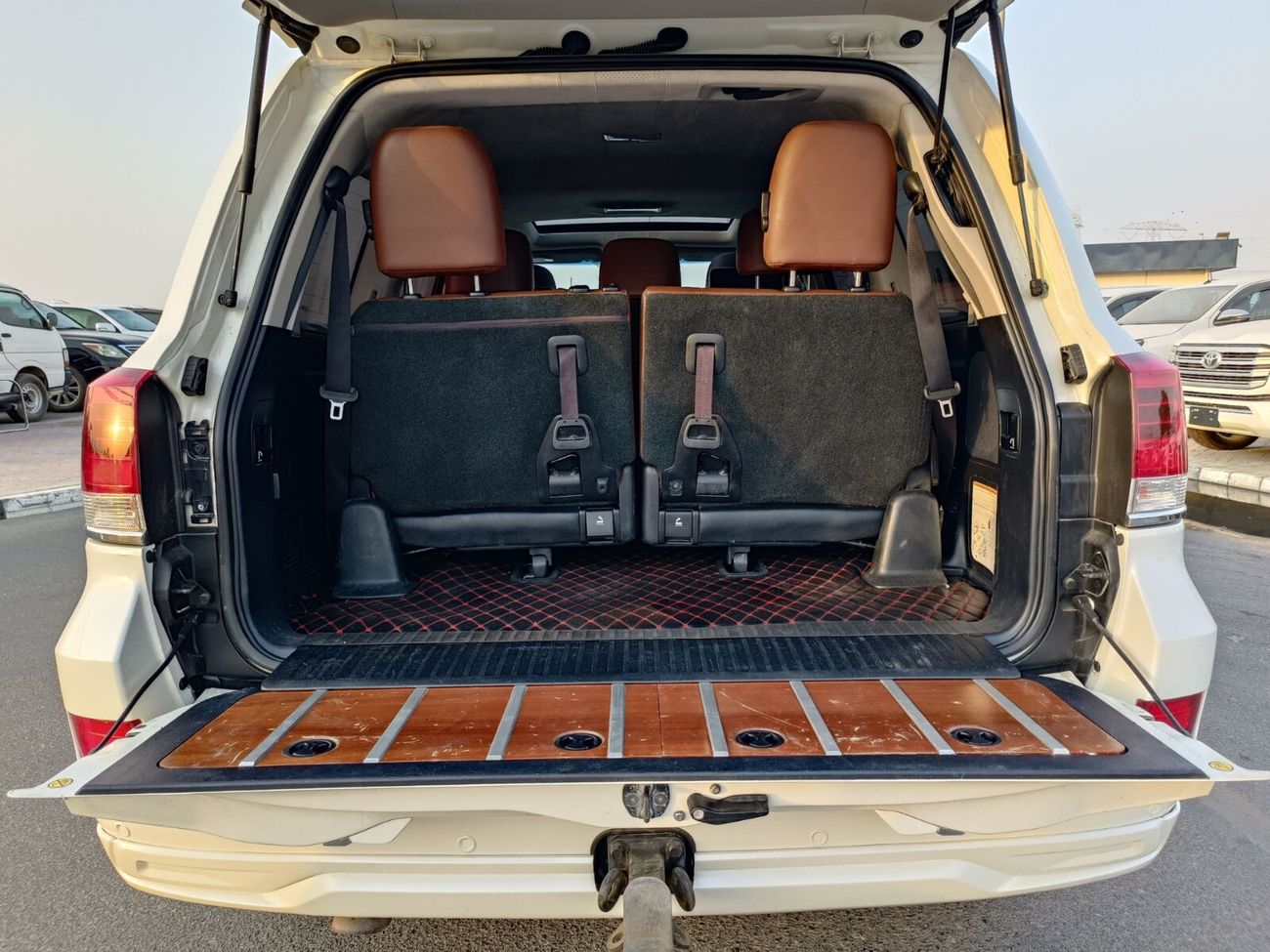 Toyota Land Cruiser / VXR 5.7/ ORG SHP/ HYUDRAULIC/ LOT#58646