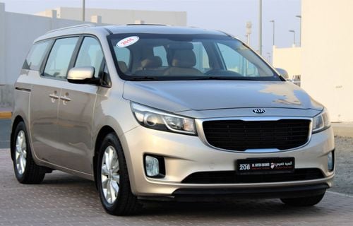 Kia Carnival Kia Carnival 2016 GCC in excellent condition without accidents No. 2 very clean from inside and outs