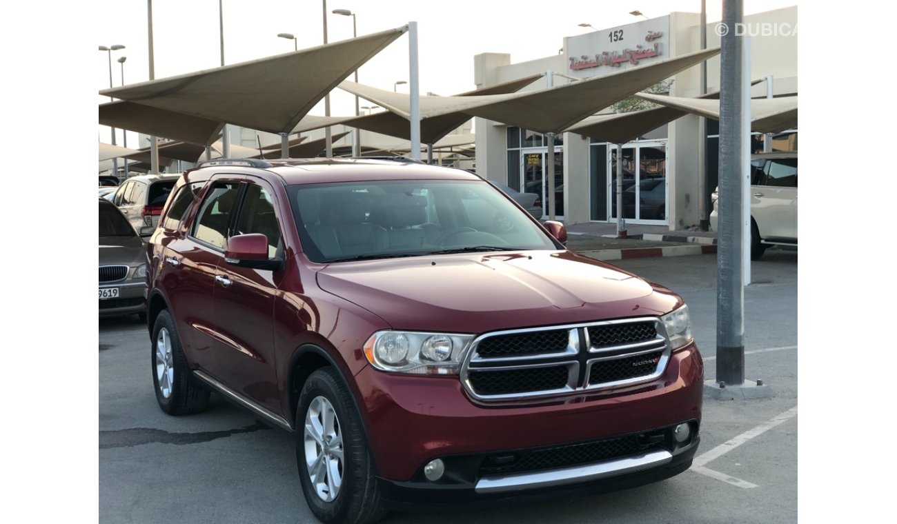 Dodge Durango Model 2013 GCC car prefect condition full option sun roof leather seats back camera back air conditi