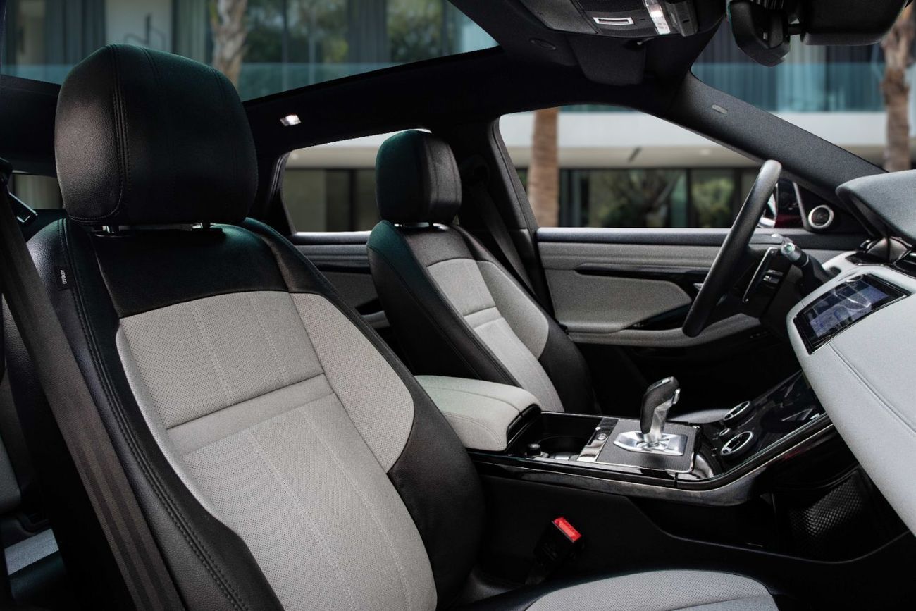 لاند روفر رانج روفر إيفوك 3,035 P.M | 0% Downpayment | R-Dynamic | Agency Warranty!