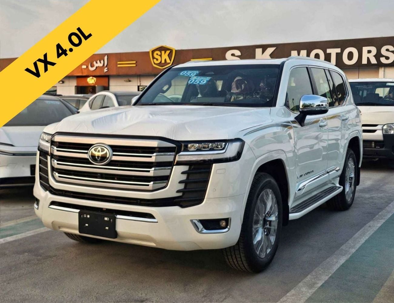 تويوتا لاند كروزر VX || 4.0L PETROL V6 | RADAR | BIG DVD | LEATHER WITH MEMORY SEATS (CODE#VX4MA)