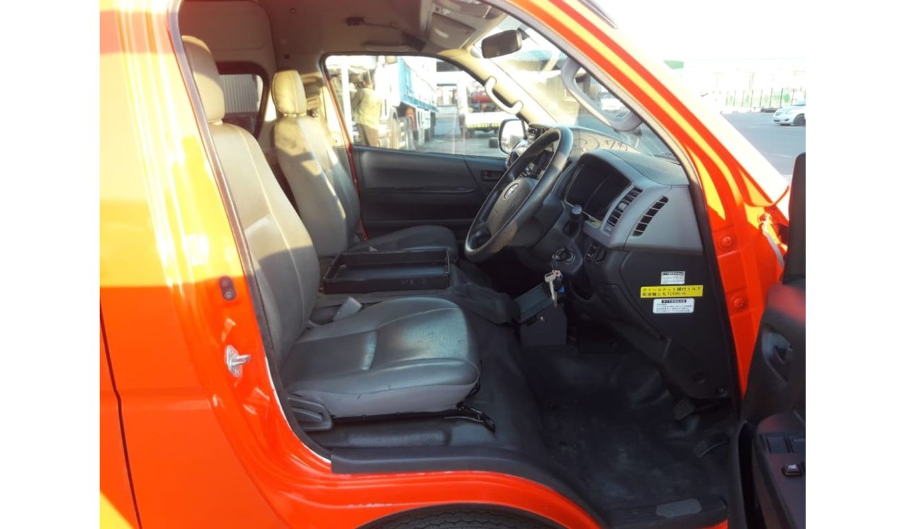 Toyota Hiace Hiace Ambulance RIGHT HAND DRIVE (Stock no PM 96 )