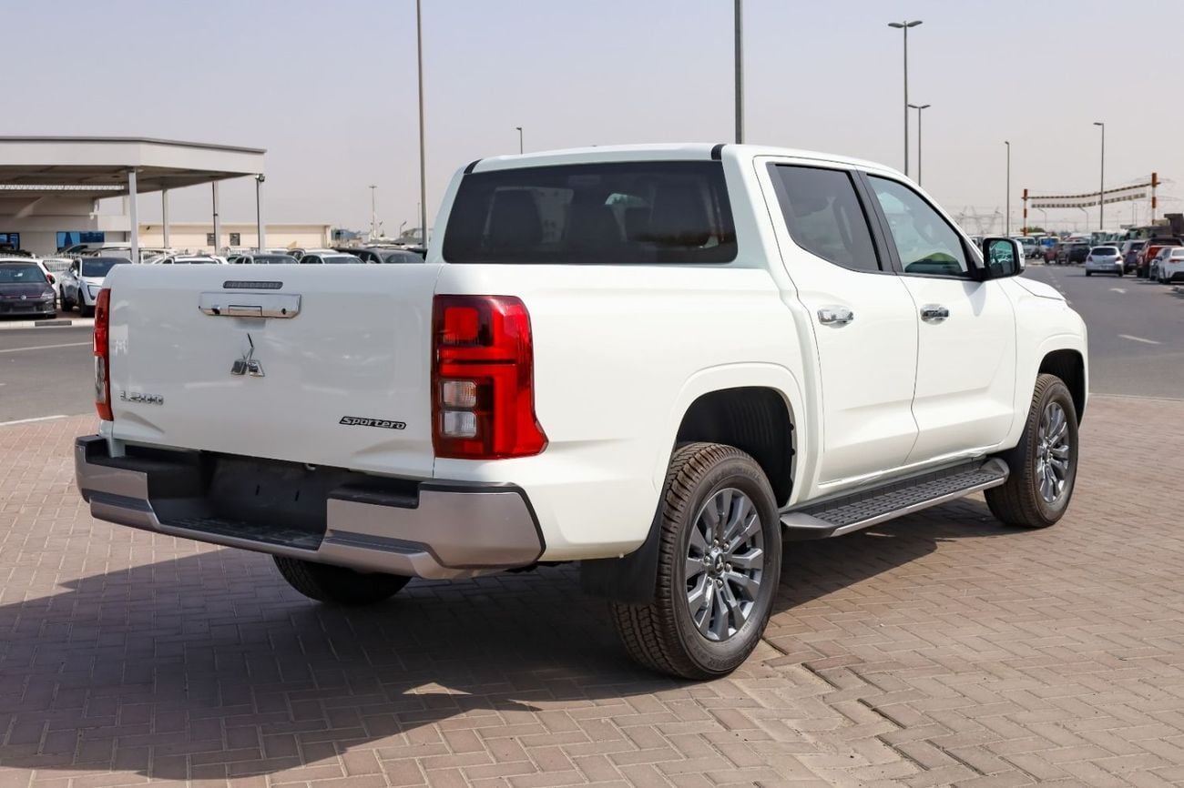 Mitsubishi L200 SPORTERO (NON GCC) SPORTERO 2.4L DIESEL DCABIN 4WD 6AT CHROME EDITION 2026 MODEL