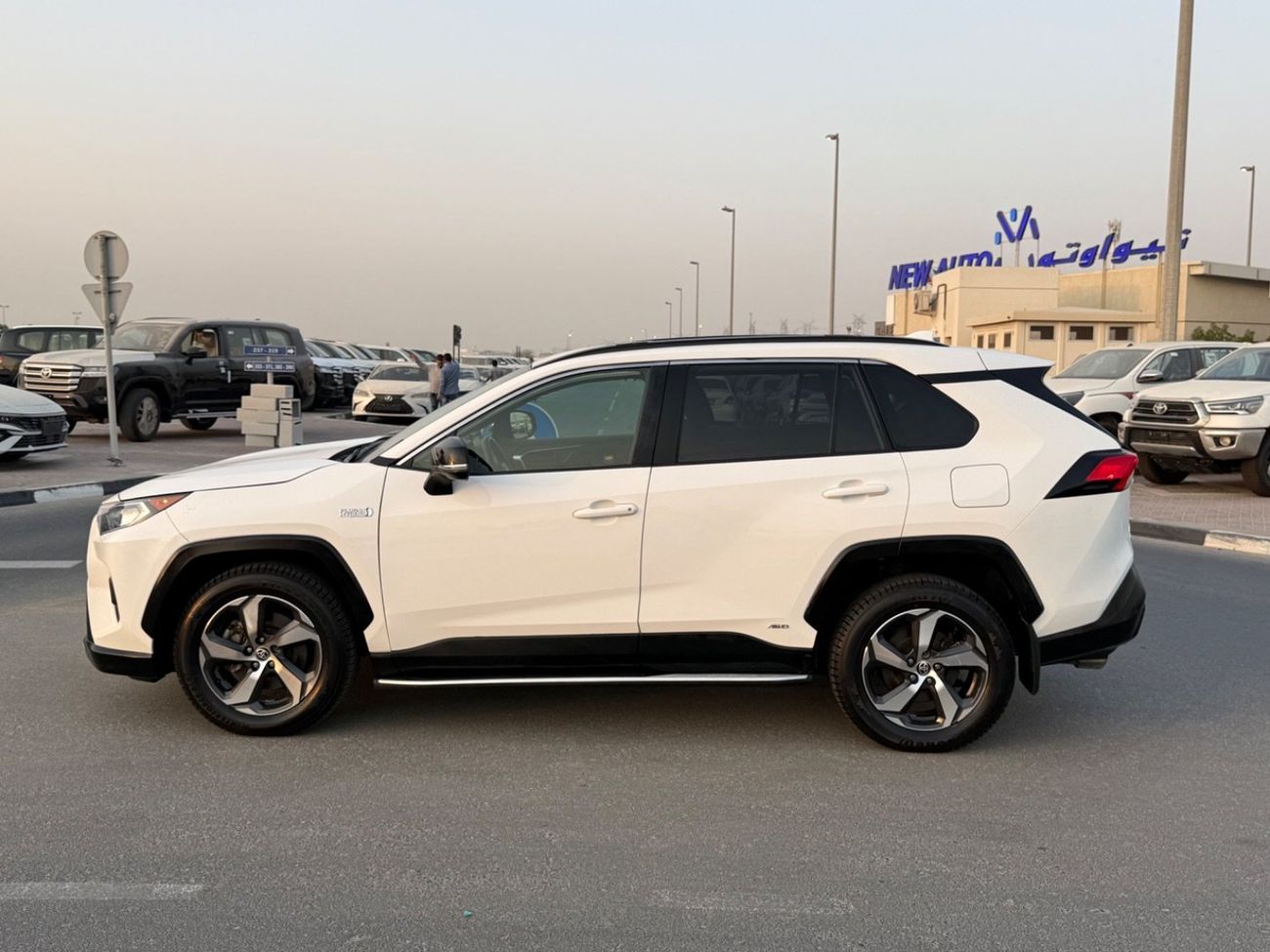 تويوتا راف ٤ VXR HEV 2.5L (219 HP) AWD