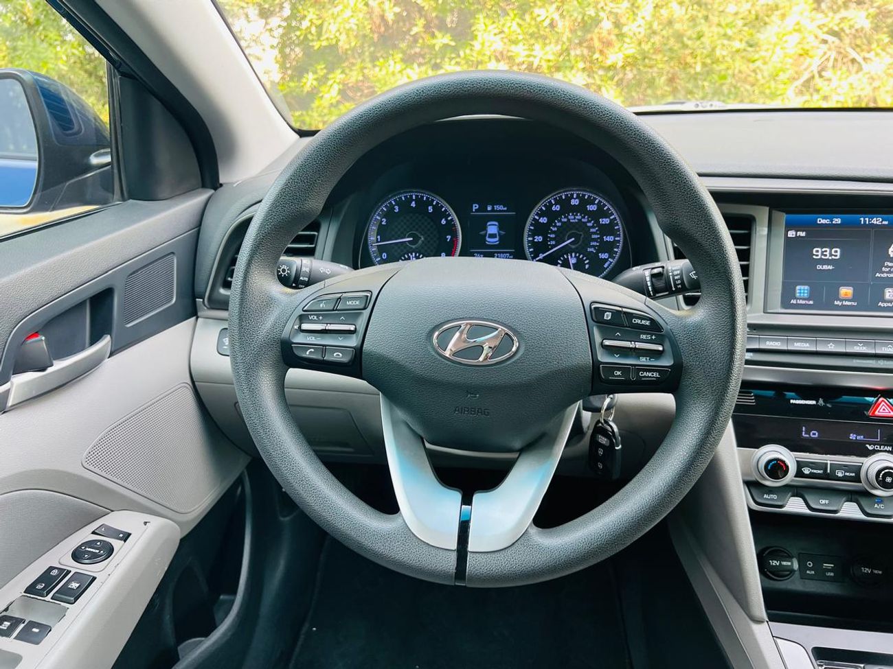 هيونداي إلانترا GLS 2.0L