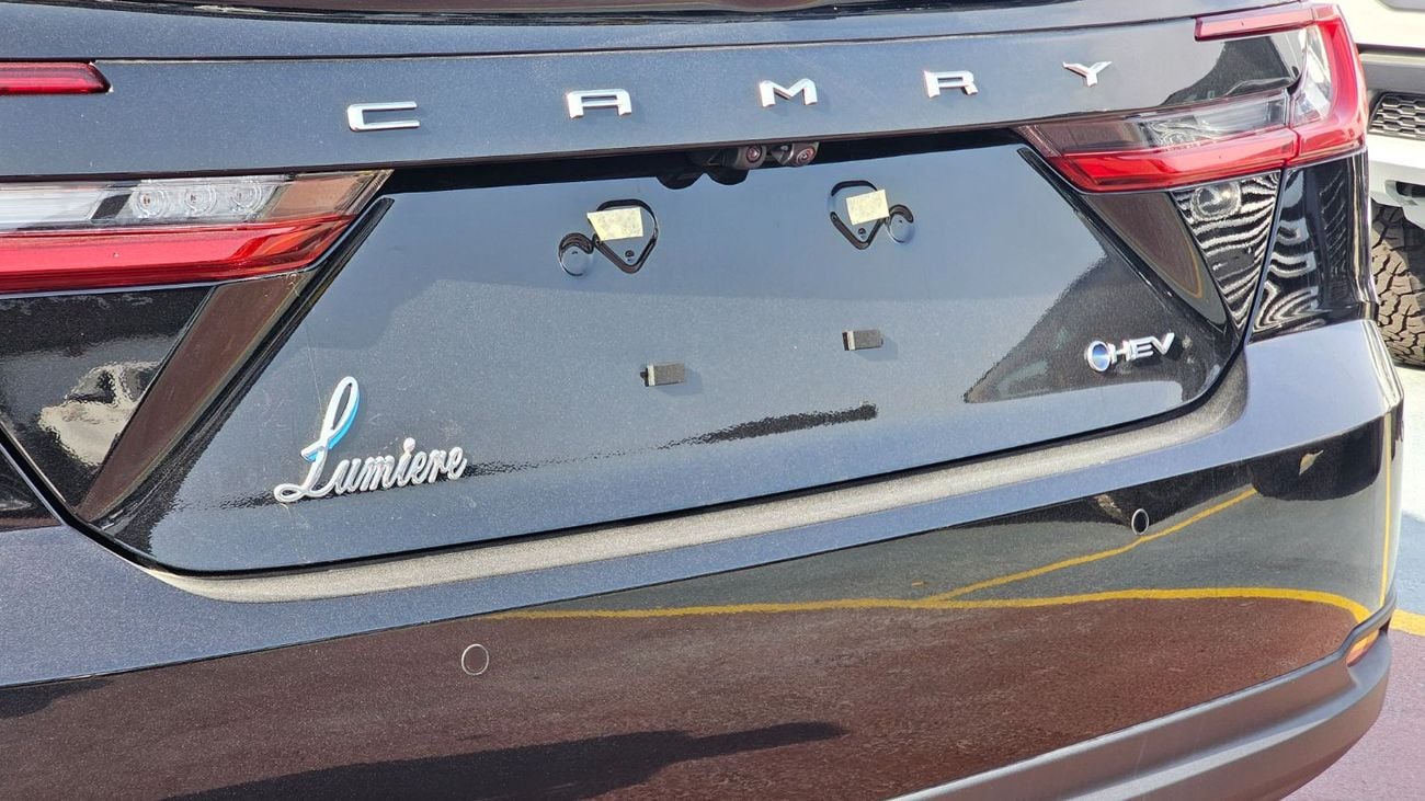 Toyota Camry Toyota Camry Lumiere, 2.5L Hybrid with Seat Memory & Ventilation, Radar, 360 Camera