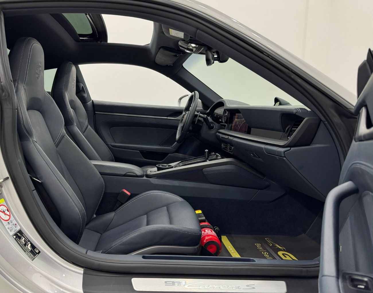 Porsche 911 2022 Porsche 911/992 Carrera S, Warranty, Full Service History, Very Low Kms, GCC