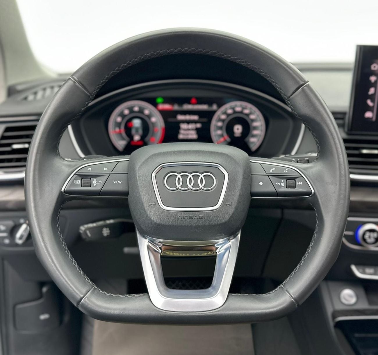 Audi Q5 45 TFSI SPORTBACK S-LINE Basic 2.0L 2022 Audi Q5, 1 Year Warranty Un
