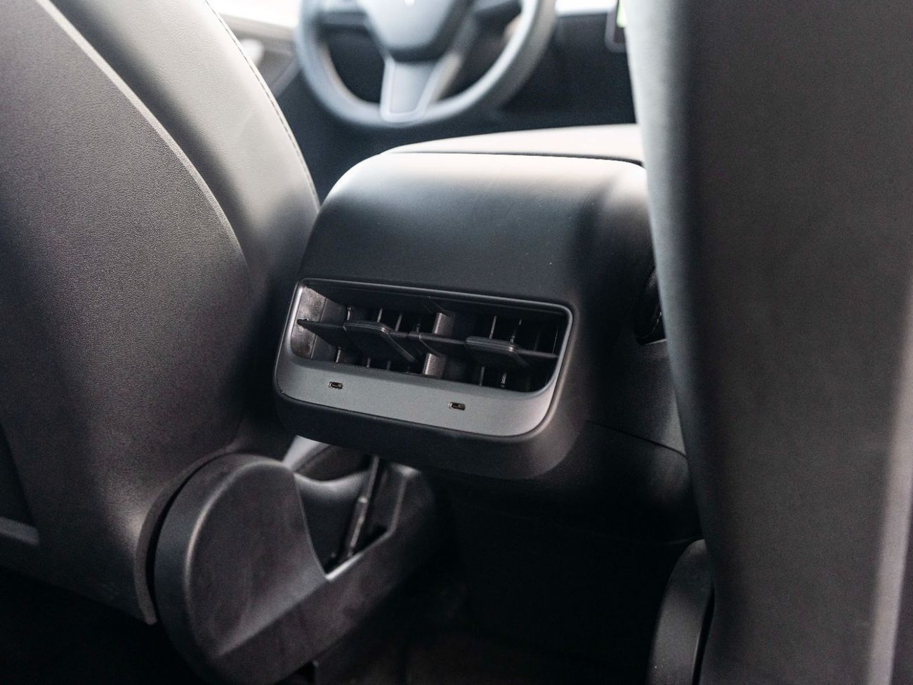 Tesla Model Y Long Range (AWD)