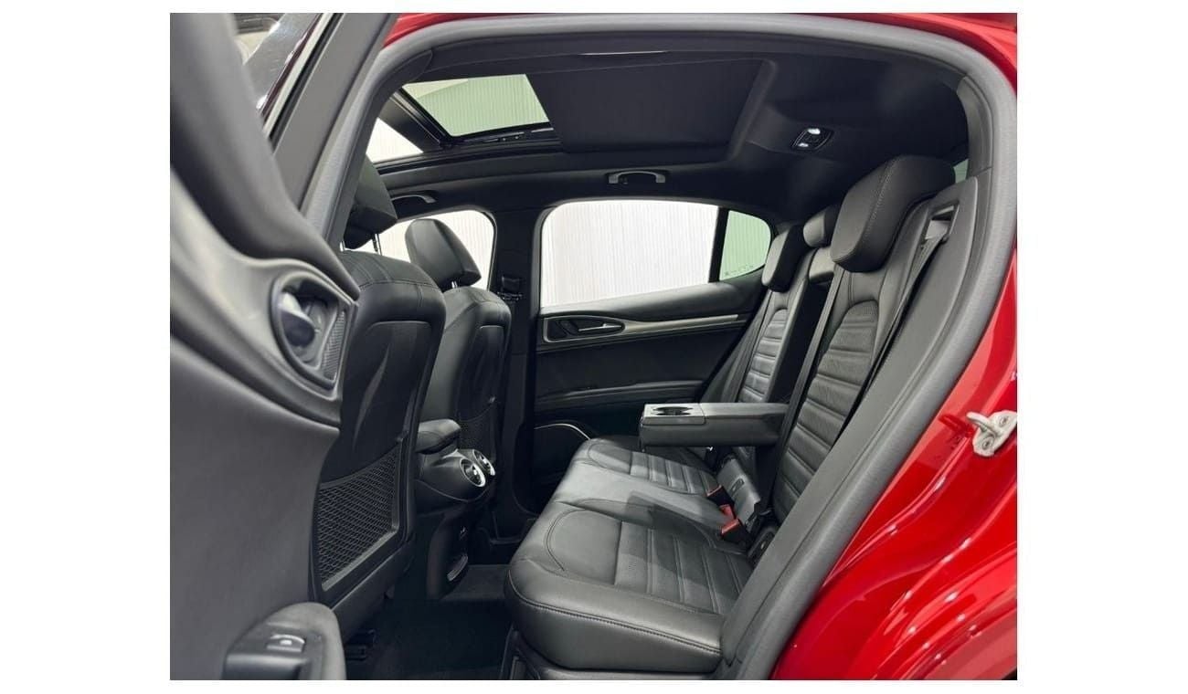Alfa Romeo Stelvio 2023 Alfa Romeo Stelvio Q4 Veloce, Jan 2028 Agency Warranty + Service Package, Full Agency History,