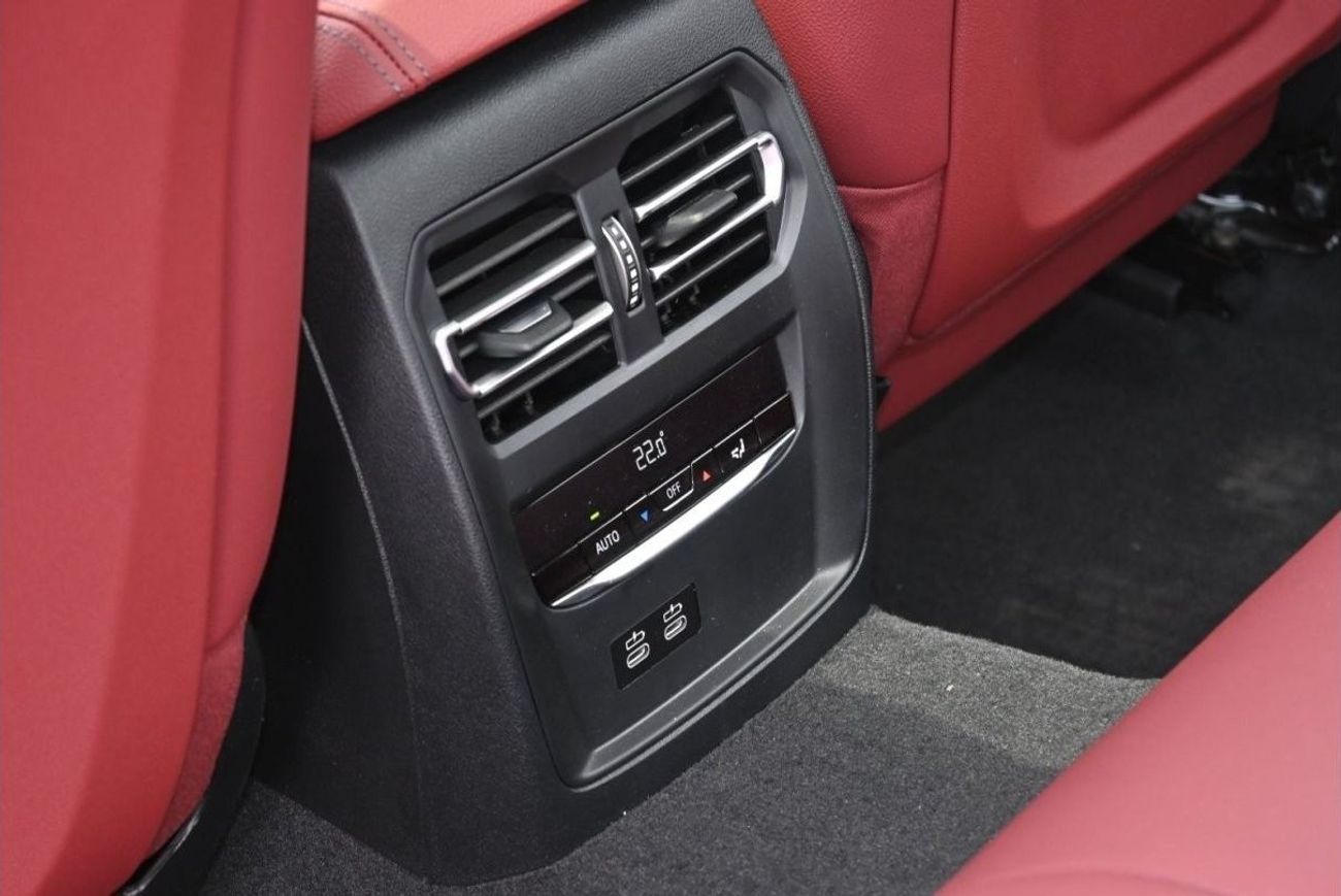 بي أم دبليو 325 BMW 325i M Sport Kit 2.0L Turbo Petrol Model 2024 Color White