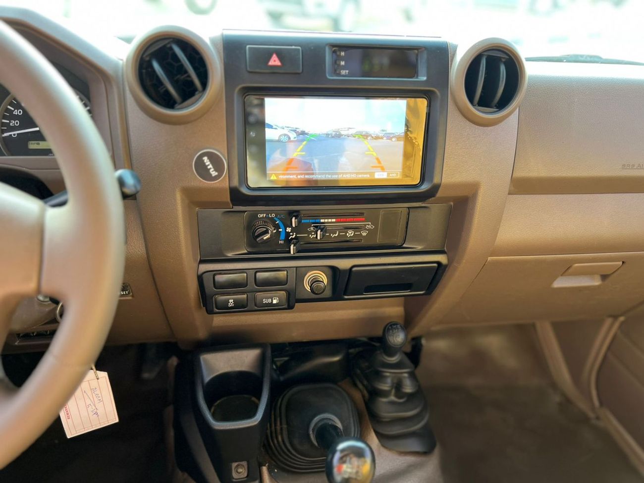 تويوتا لاند كروزر بيك آب 2018 Toyota Land Cruiser Pick up - Single Cabin - 4.0L V6 - AWD 4x4 - Patrol Manual - GCC Specs- Ful