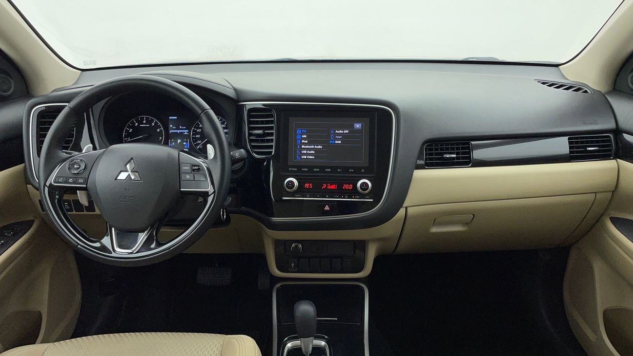 ميتسوبيشي آوتلاندر GLX MIDLINE 2.4 | بدون دفعة مقدمة | اختبار قيادة مجاني للمنزل