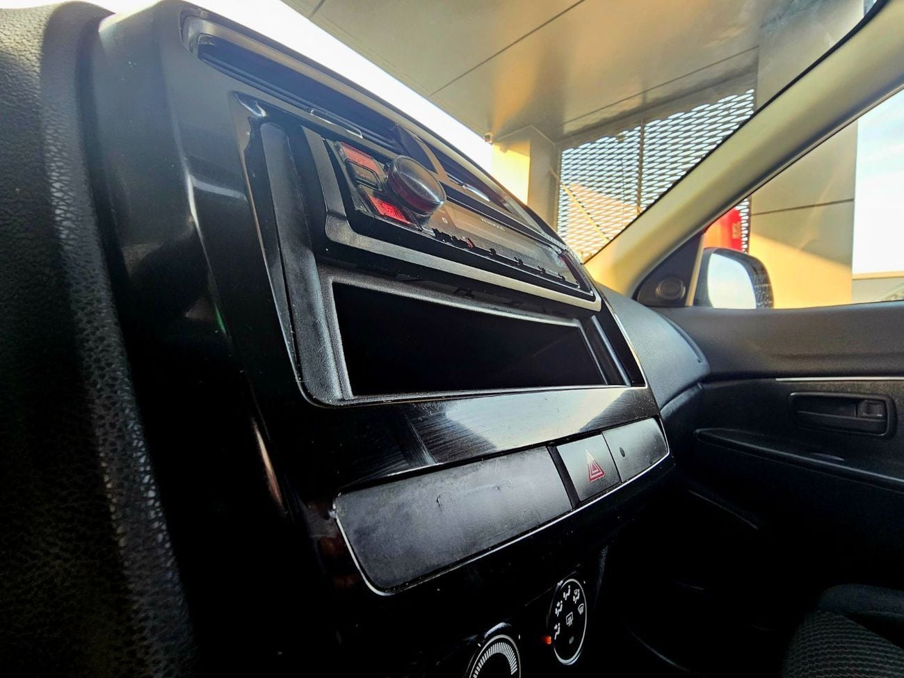 Mitsubishi ASX GCC/ GLX 2.0 V4/ ORIGINAL PAINT/ LOW MILEAGE