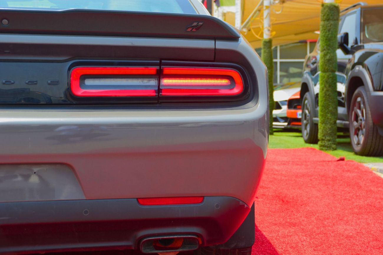 دودج تشالينجر SRT HELLCAT REDEYE