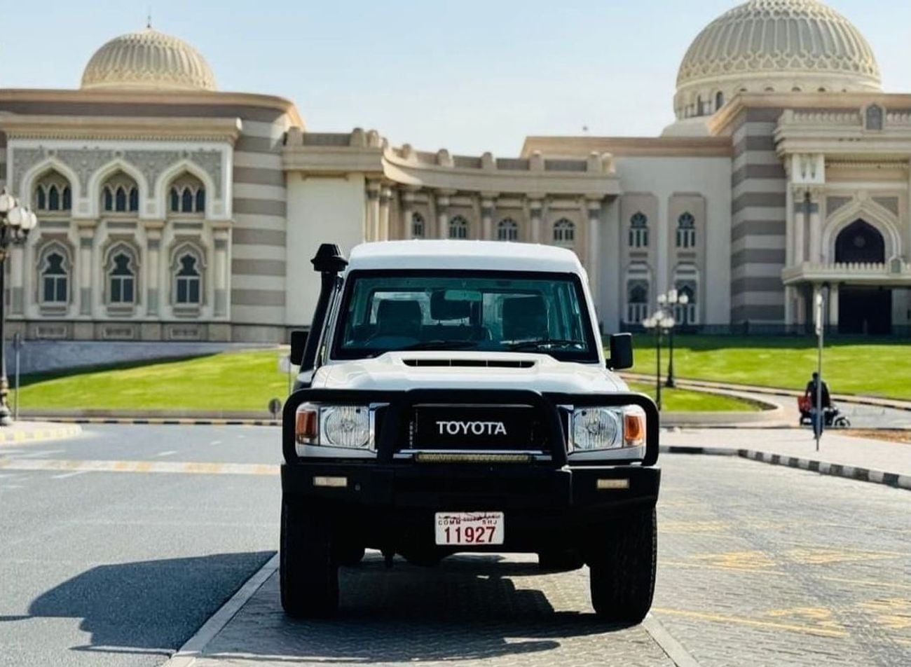 تويوتا لاند كروزر 70 LC76 STD 2018 RHD Diesel Engine 3 Doors Full Option Very Clean Title