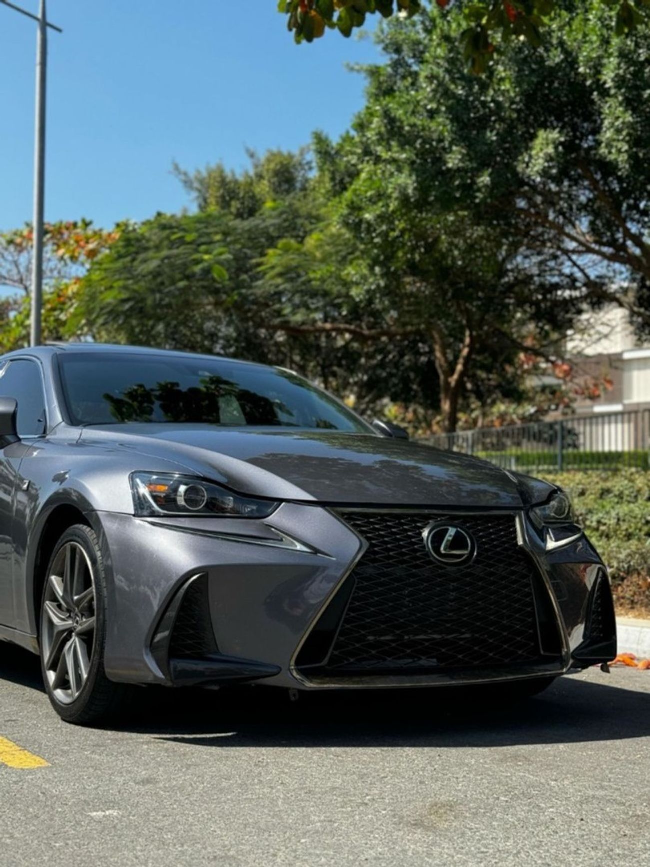 Lexus IS 200 LEXUS IS 200 T MODEL: 2017 PRICE: 43.000 DIRHAMS American specifications Full option, sunroof, finge