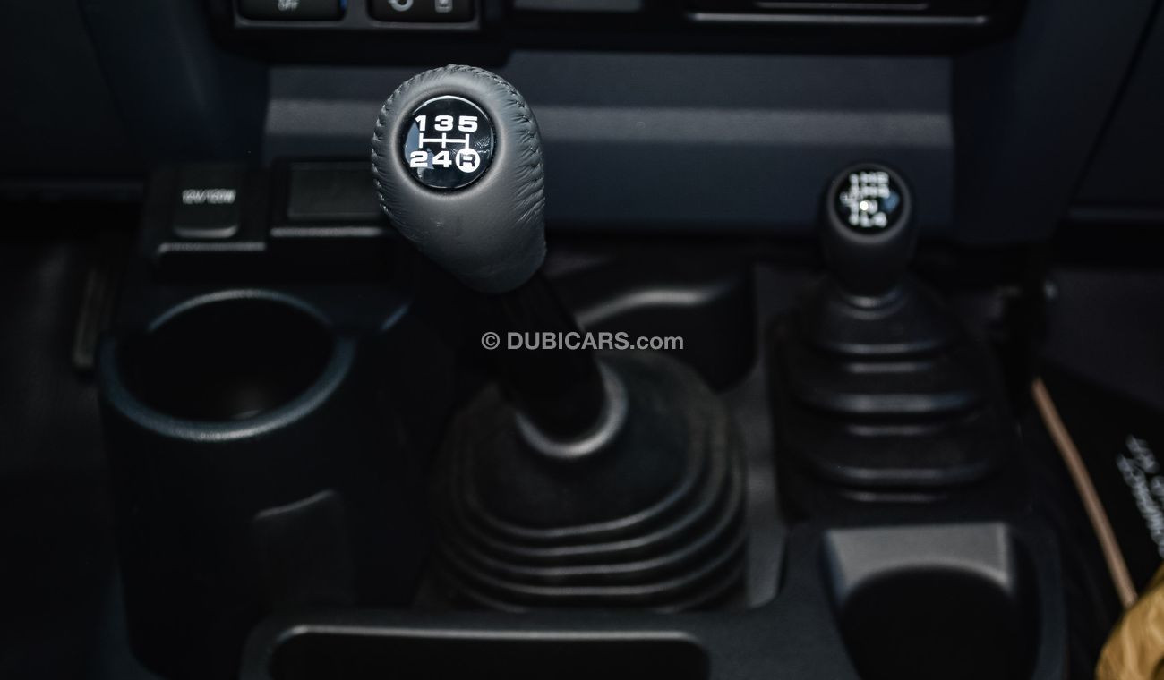 تويوتا لاند كروزر بيك آب 4.0L V6 Petrol