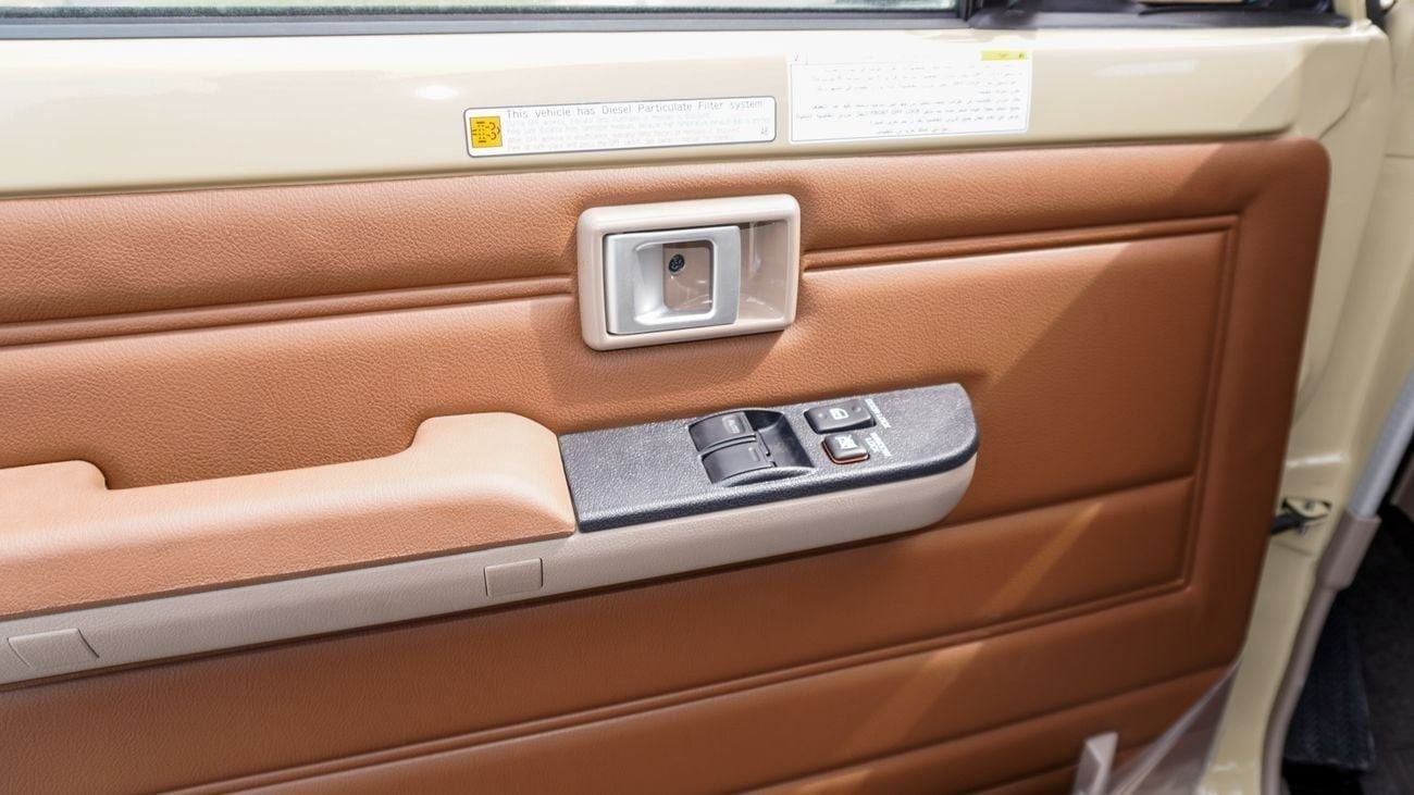 Toyota Land Cruiser 70 LX 2.8 L d