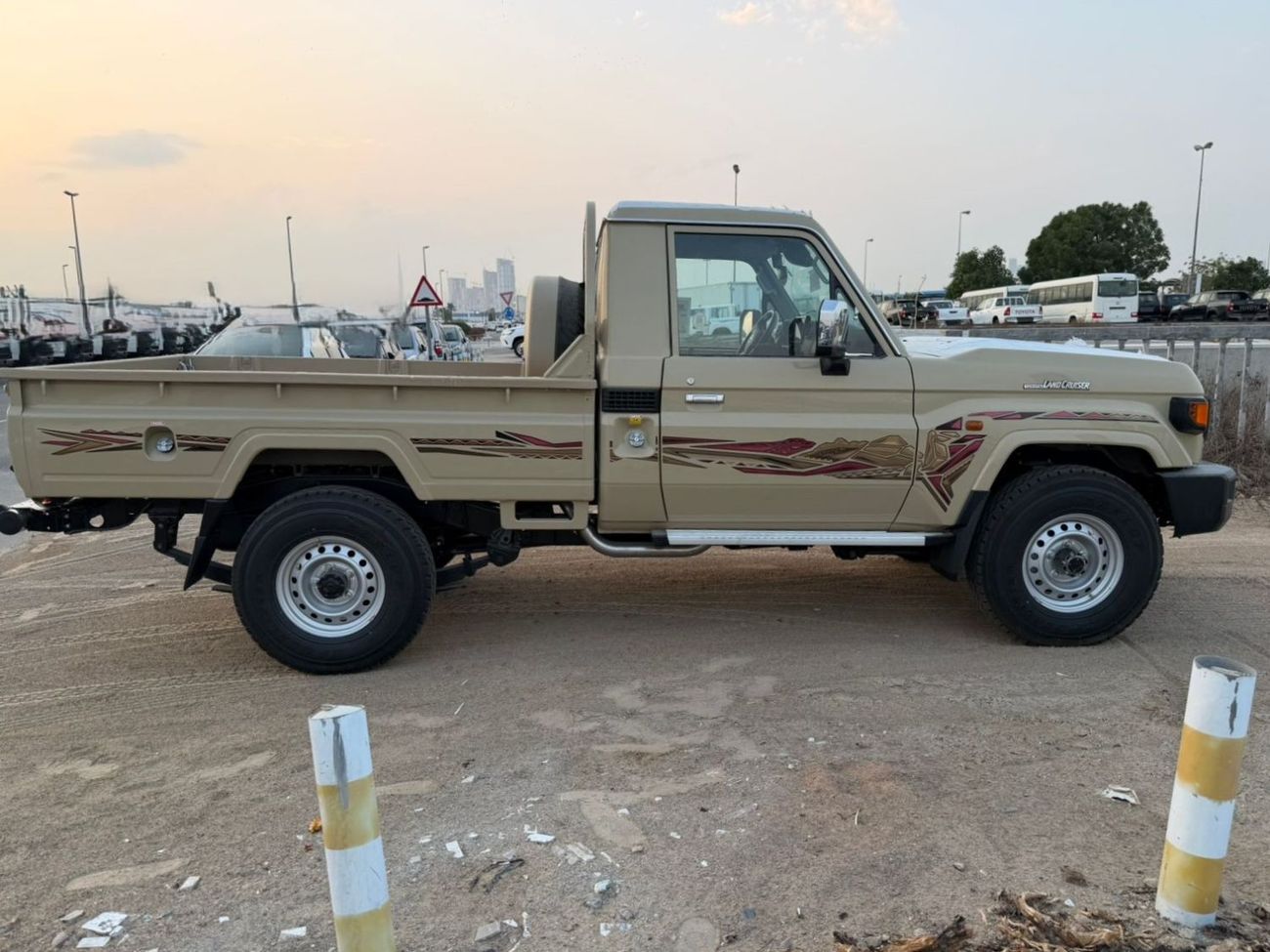 تويوتا لاند كروزر بيك آب LC79 SC 2.8 AT Full 2025