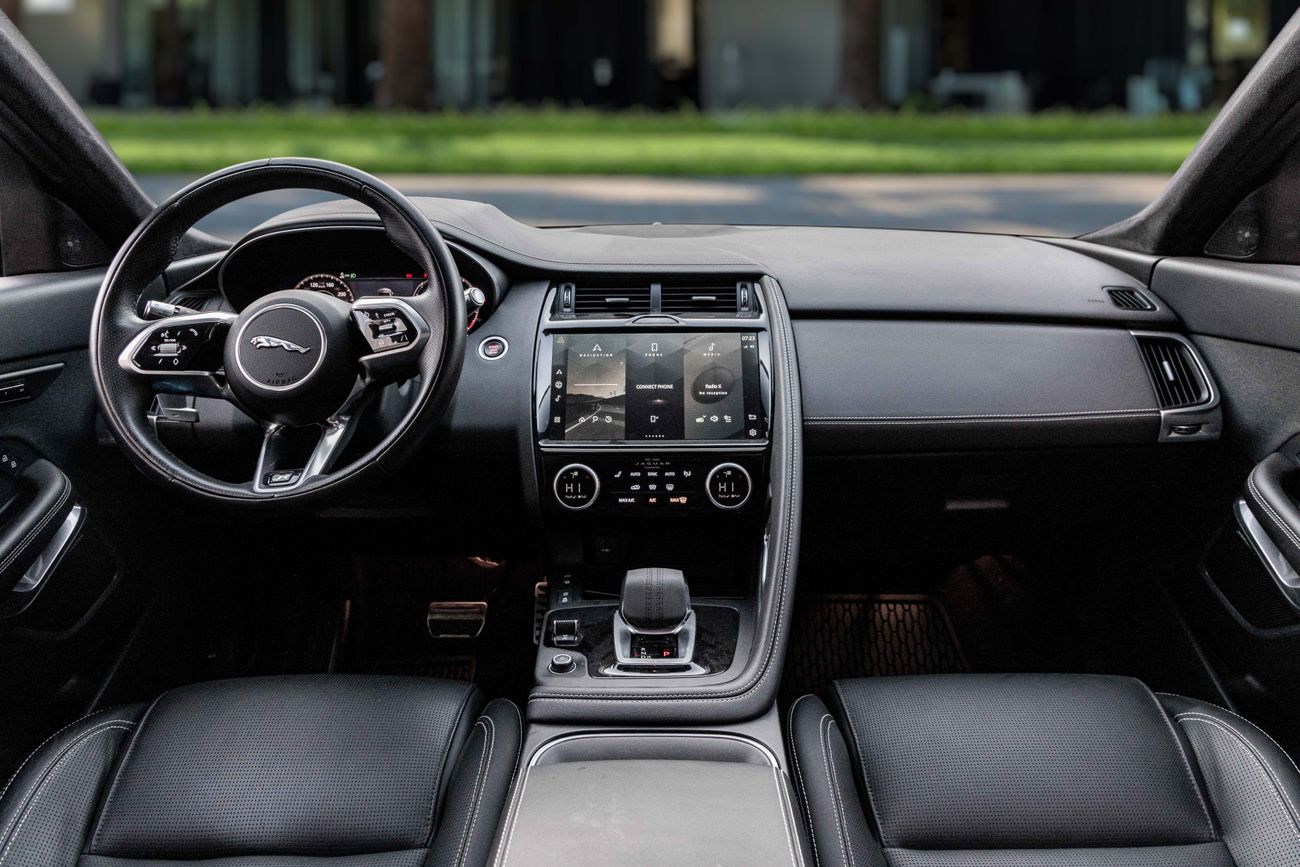 جاكوار E Pace E-Pace P300e R-Dynamic | 1,959 P.M | 0% Downpayment | JAGUAR E-PACE P300e R-DYNAMIC AWD | BRAND NEW!