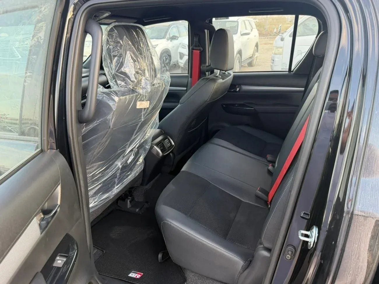 Toyota Hilux ADVENTURE Hilux GR sport 2.8L diesel 2026 full option