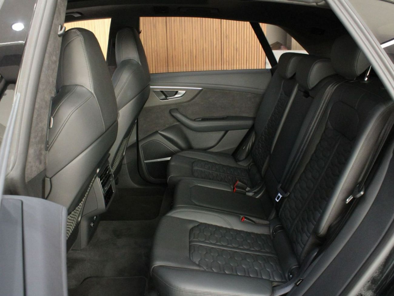 Audi RS Q8 TFSI quattro 4.0L