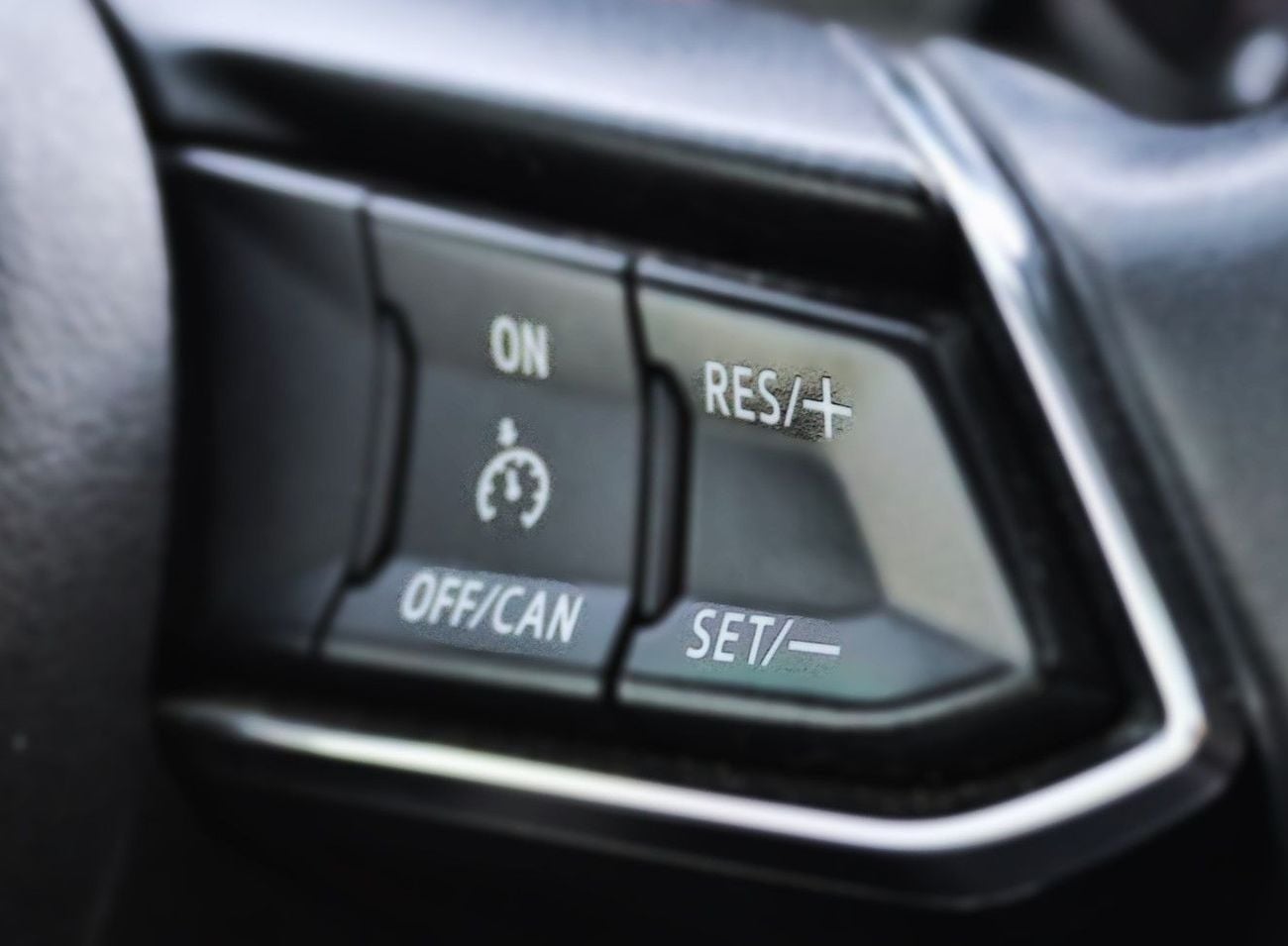 مازدا 6 2019 مازدا 6 آر (GL)، سيدان ذات 4 أبواب، 2.5 لتر 4 سلندر بنزين، أوتوماتيكية، دفع أمامي