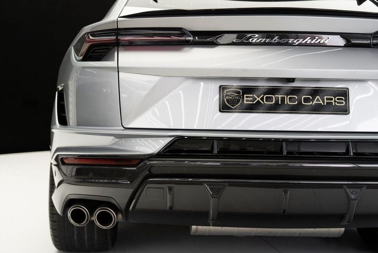 لامبورغيني اوروس 4.0T V8 Performante