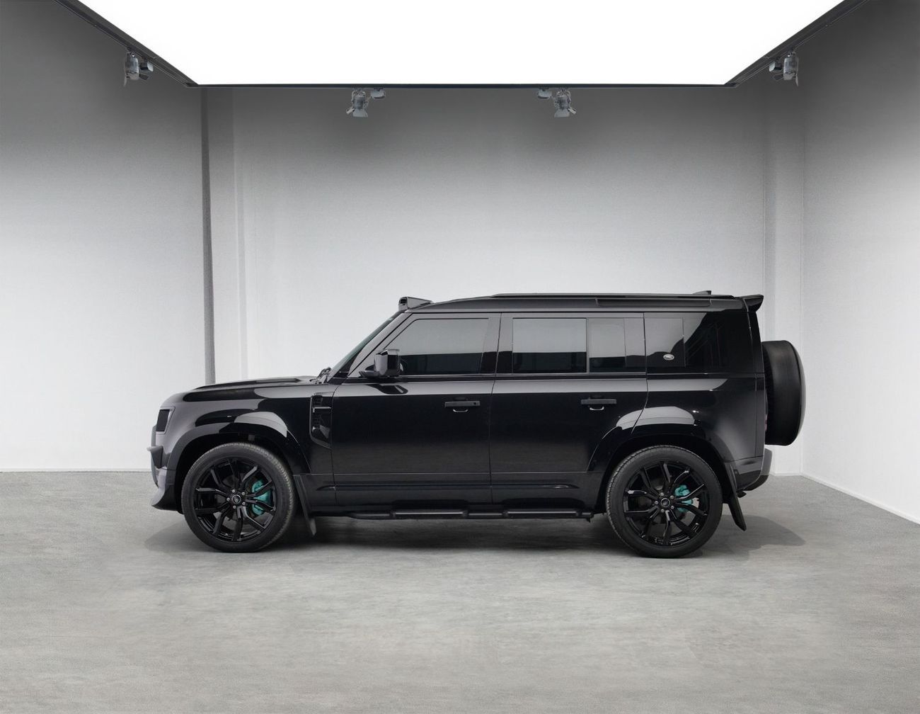 Land Rover Defender P300 110 S 2.0L (5 Seater)