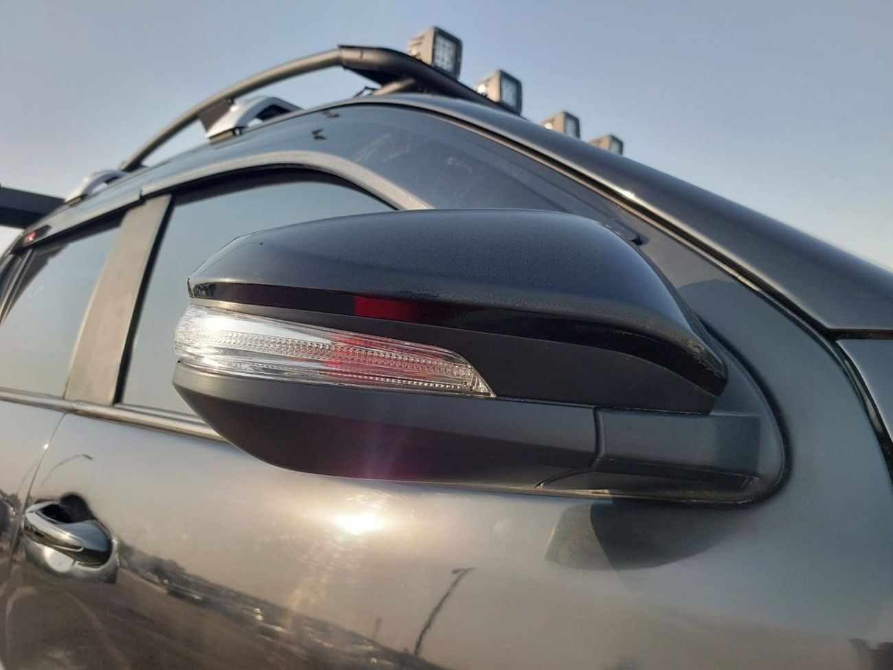 Toyota Hilux TOYOTA HILUX PICKUP RHD 2024 MODEL 2.8 L DIESEL AUTOMATIC(PM13901)