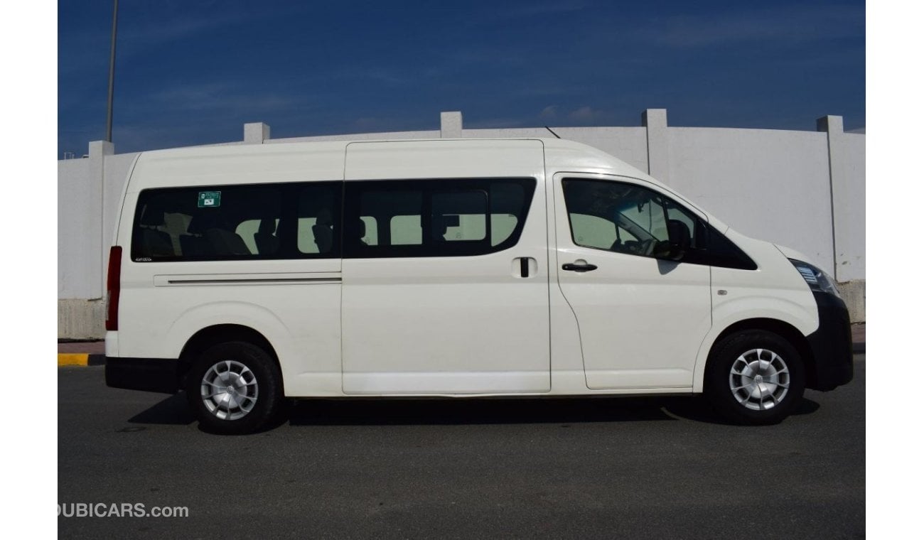 Toyota Hiace Commuter GL High Roof Toyota Hiace Highroof 3.5L 13 Seater Bus A/T , Model:2021. Only done 57000 km