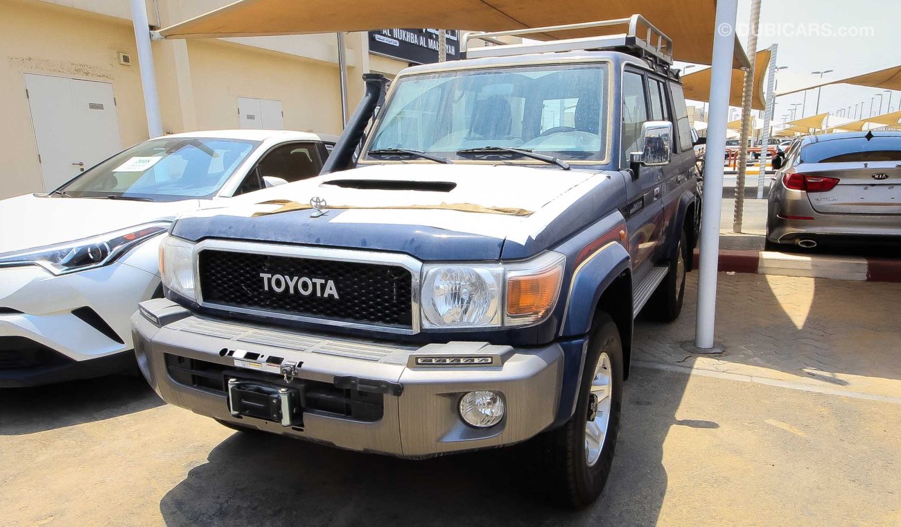 Toyota Land Cruiser 76 DIESEL SPECIAL