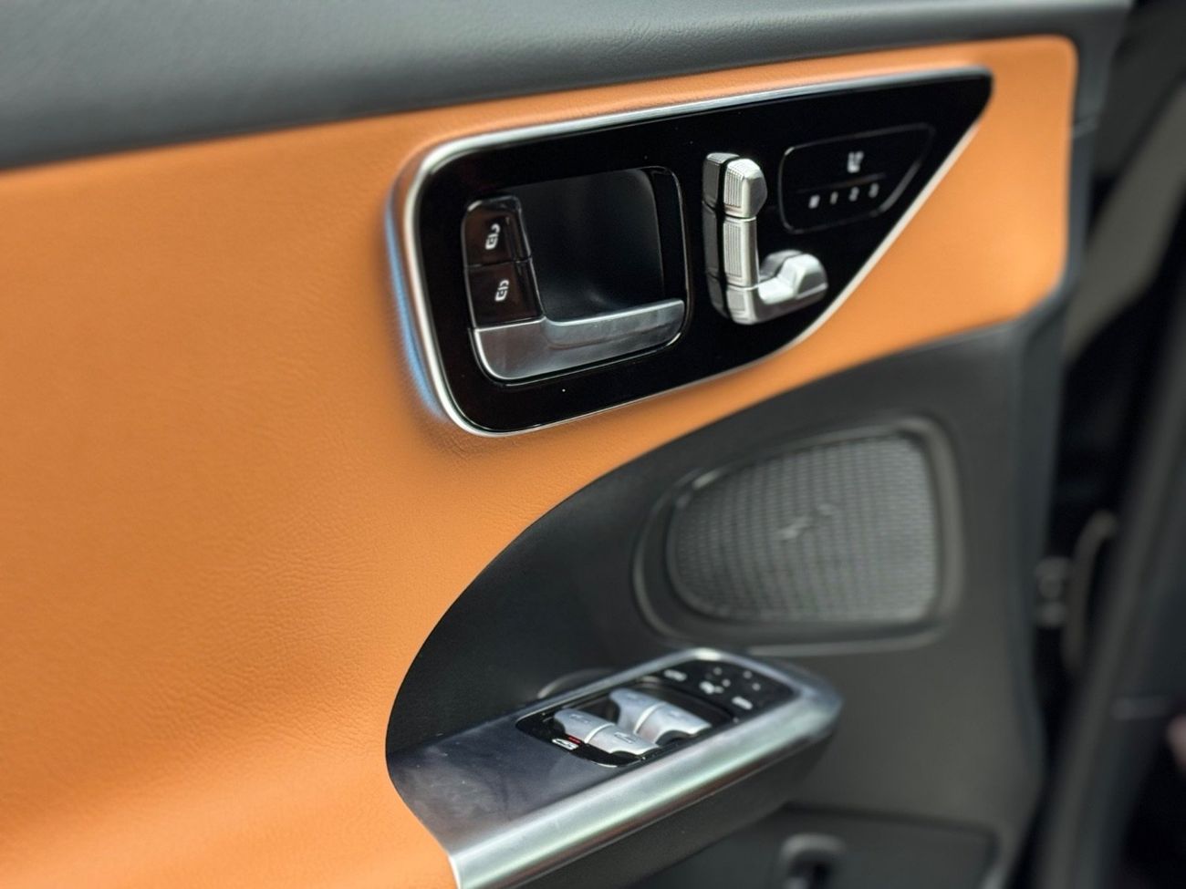 Mercedes-Benz C 200 Premium 2.0L Premium 1.5L