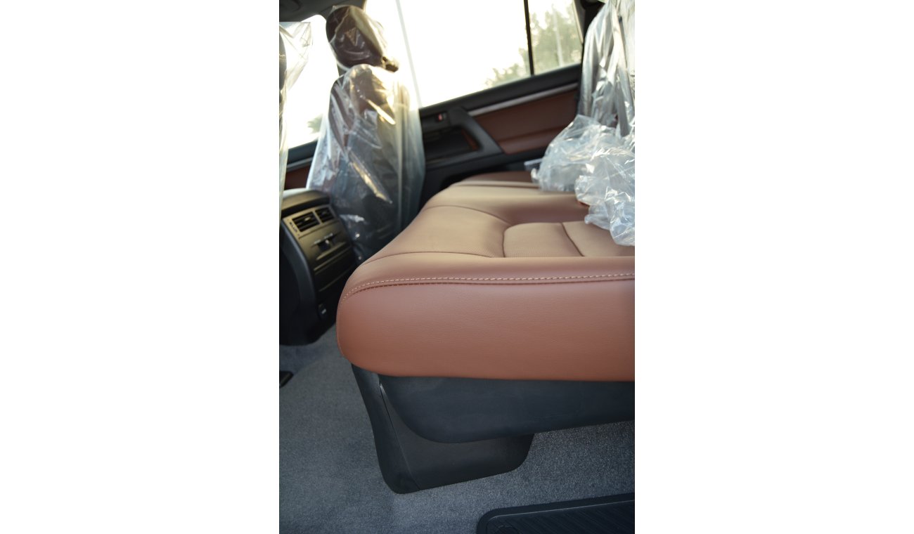 Toyota Land Cruiser GXR 4X4 4.0L with Leather Seats