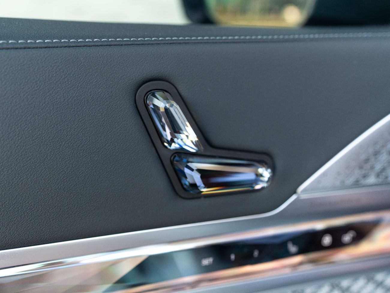 بي أم دبليو 740i 740i ///M PACK