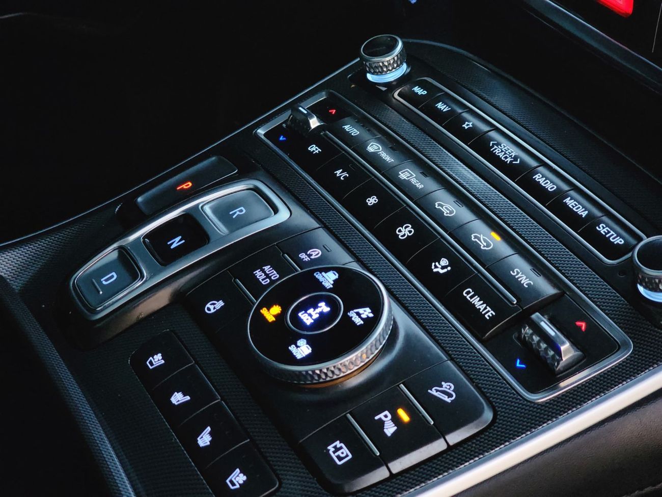 هيونداي سانتا في full option 2.5L