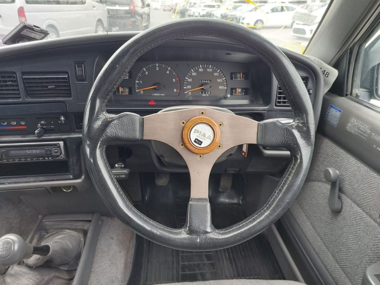 Toyota Hilux TOYOTA HILUX PICKUP RHD 1989 MODEL 2.8 L DIESEL MANUAL(PM05378)