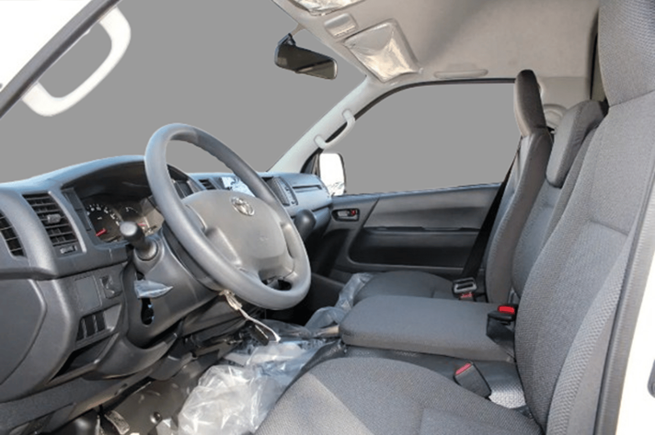 Toyota Hiace ECTWFR008 – 2025 Toyota Hiace Passenger Van – High Roof – Old Shape – 2.7L Petrol Manual – White – 1