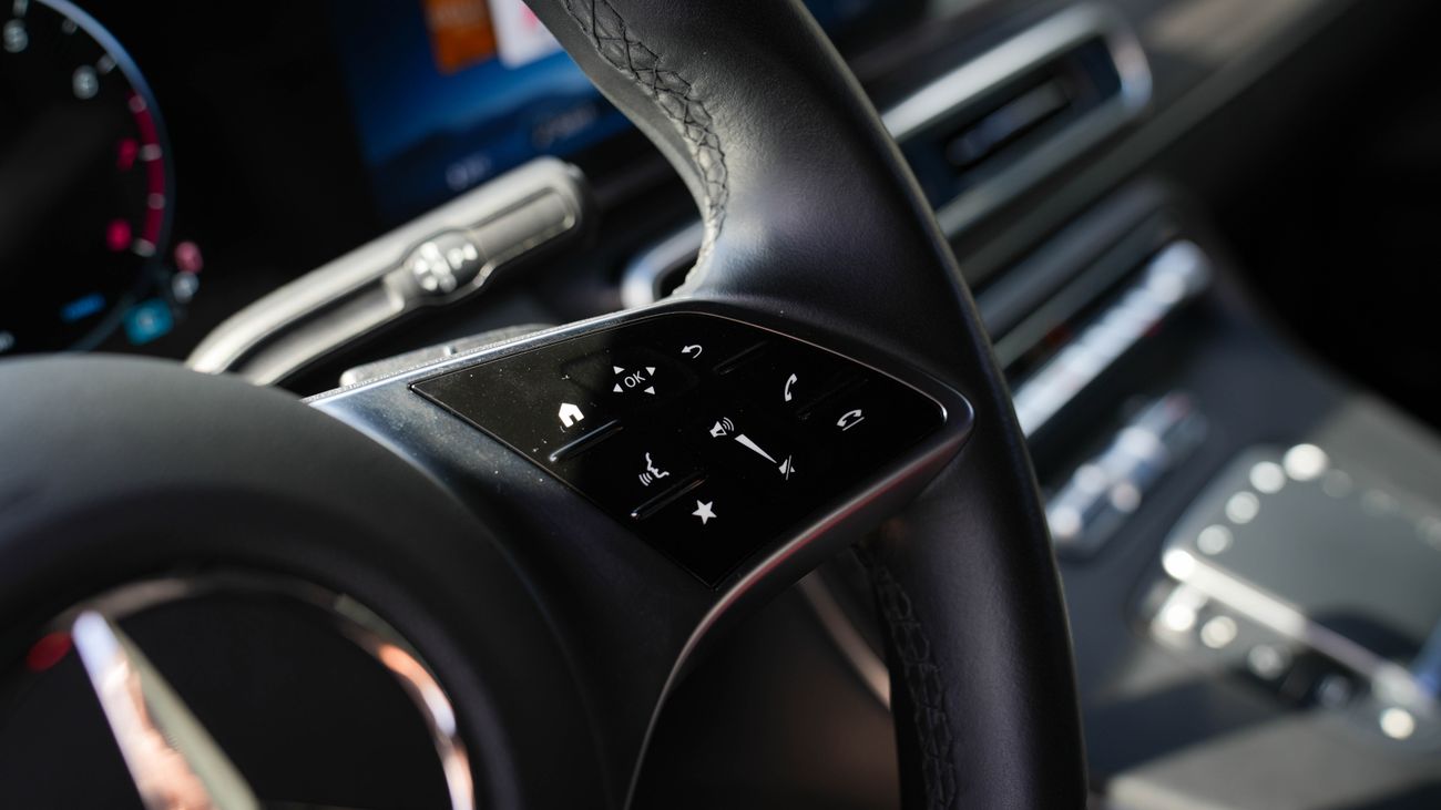 مرسيدس بنز V 300 2.0L