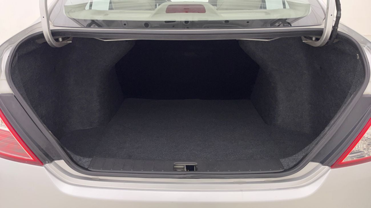 نيسان صني S 1.5 | بدون دفعة مقدمة | اختبار القيادة في المنزل