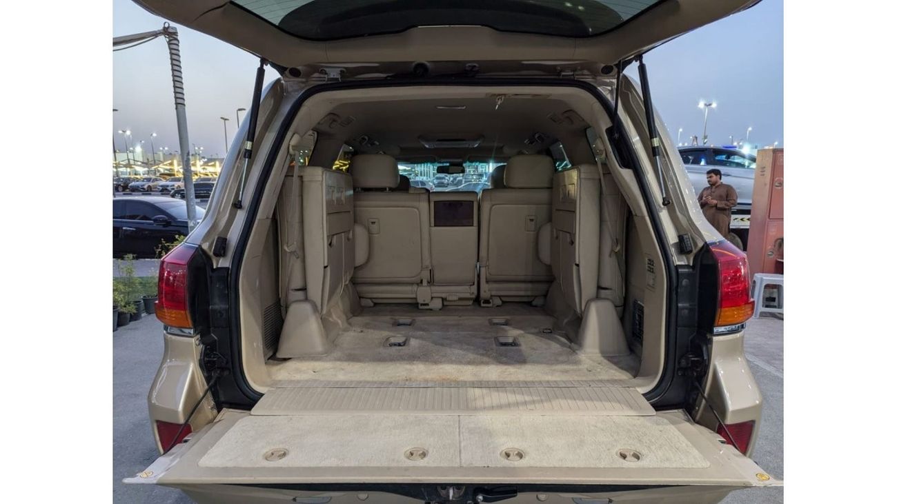 لكزس LX 570 LEXUS LX 570 2008 V8 ENGINE 5.7 CAR CONDITION VERY GOOD WITHOUT ACCIDENT available now REBOU NAJD US