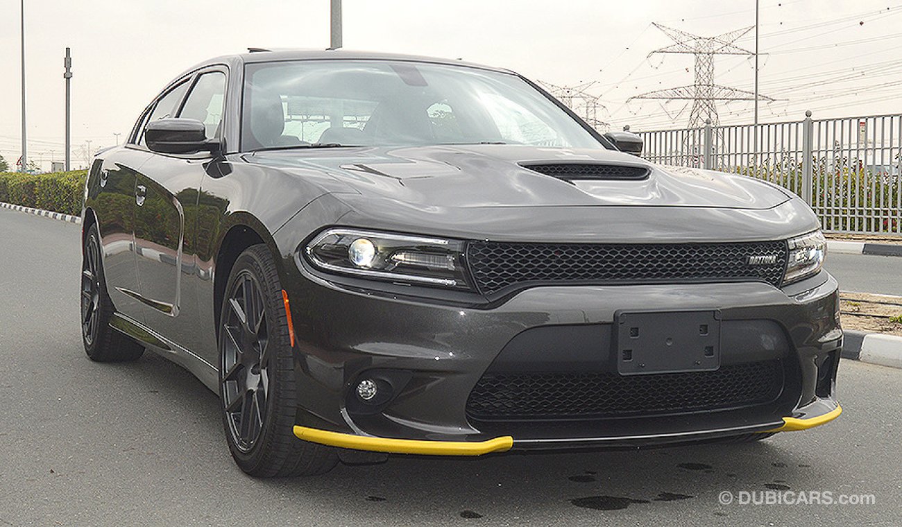 Dodge Charger Daytona R/T RWD 5.7L V8 HEMI