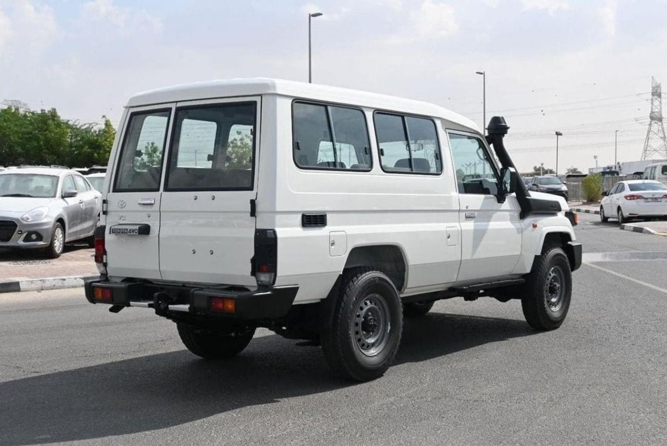تويوتا لاند كروزر 70 2024 Toyota Land Cruiser Hardtop 4.5L 3Dr Diesel 8 Cylinders Manual Zero KM