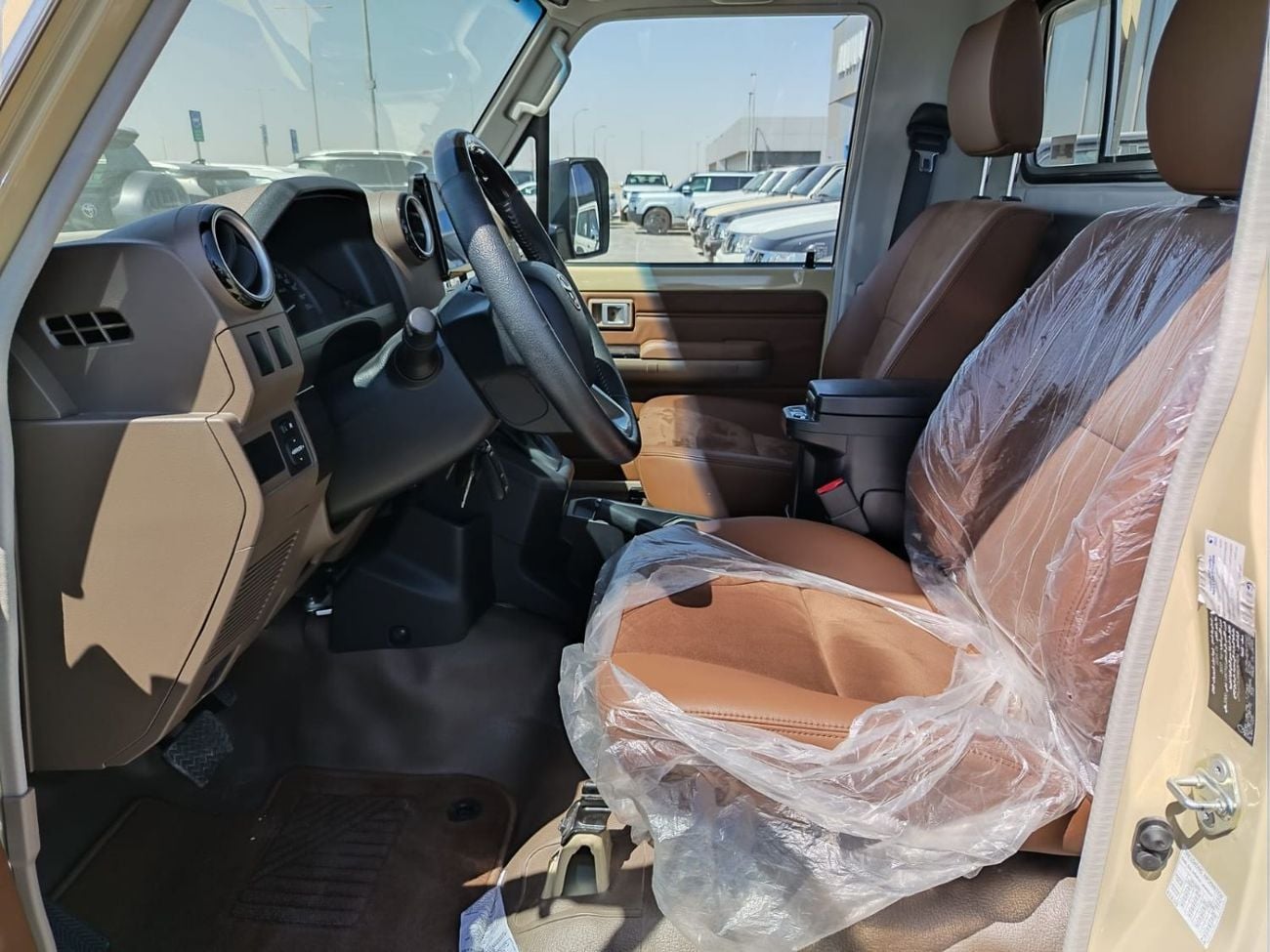 تويوتا لاند كروزر بيك آب 4.0 AUTO