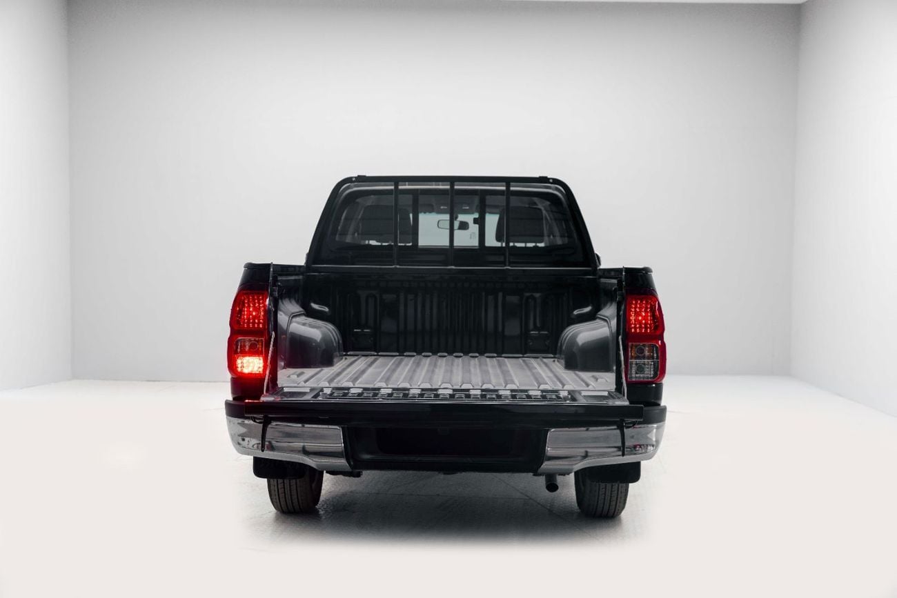 Toyota Hilux 4X2 2.7L - Attitude Black Inside Black | Export Only