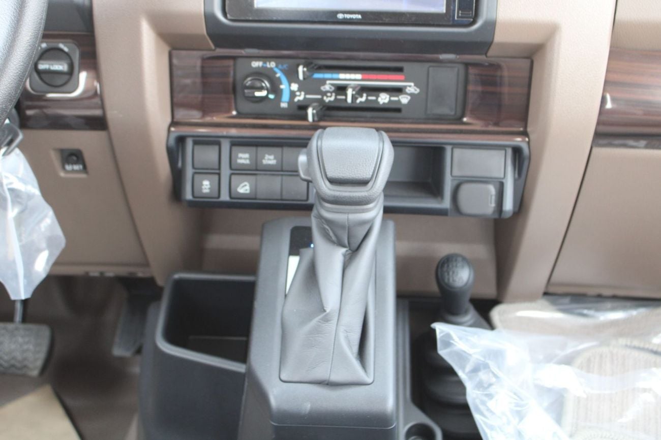 Toyota Land Cruiser Pickup 70 STD E AUTO